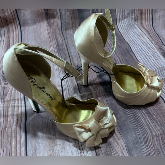 Fabulicious heels - Picture 3 of 10